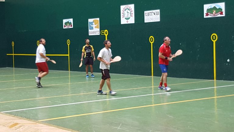 Lire la suite à propos de l’article Phases finales du tournoi à paleta gomme